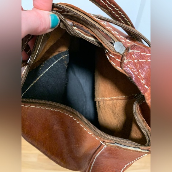 SOLD Gorgeous Handmade Leather Backpack - Picture 6 of 7